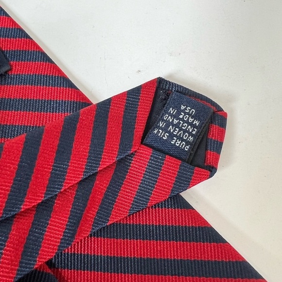Brooks Brothers Woven in England Mads in USA Classic Red and Navy Power Tie - Picture 8 of 10